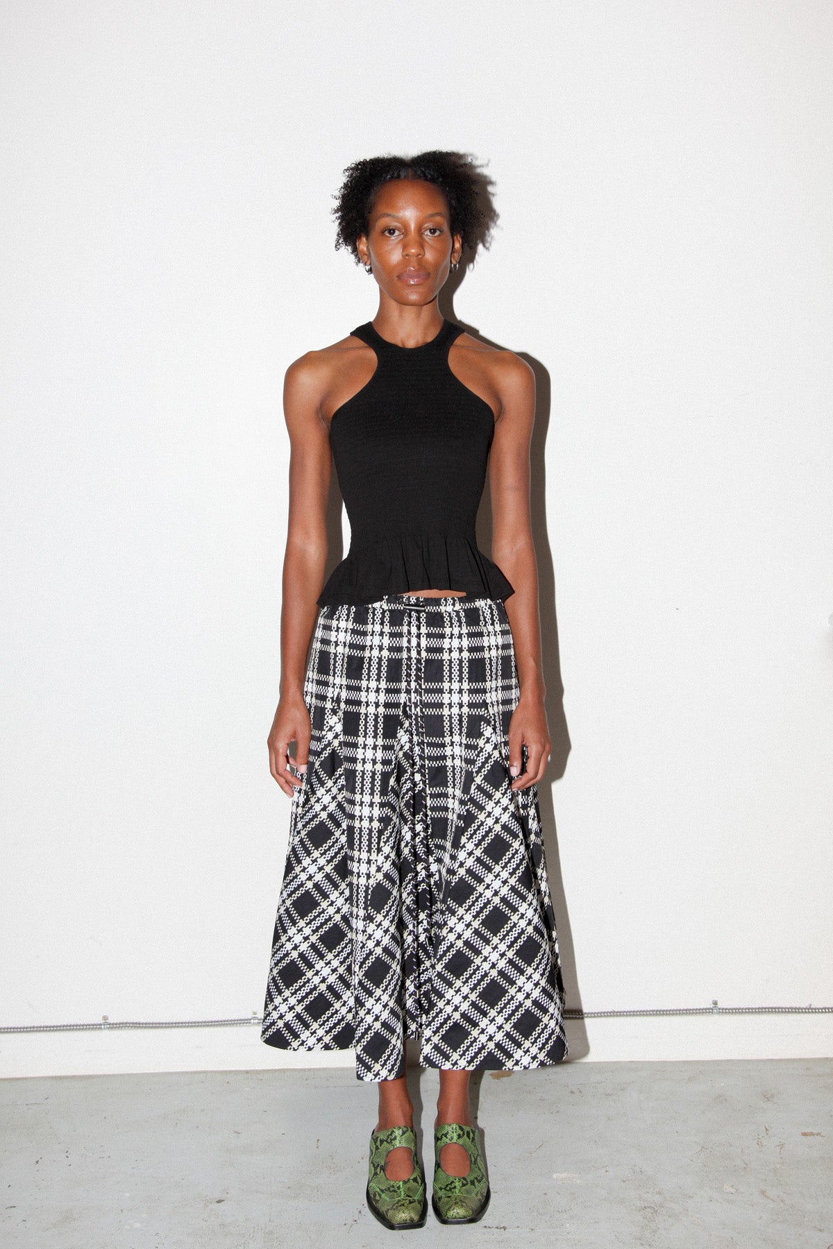 Plaid Peak Skirt black
