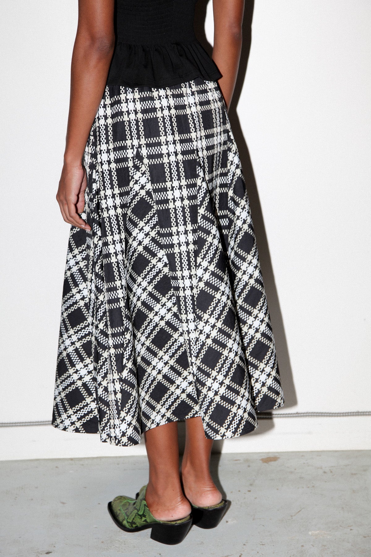 Plaid Peak Skirt black